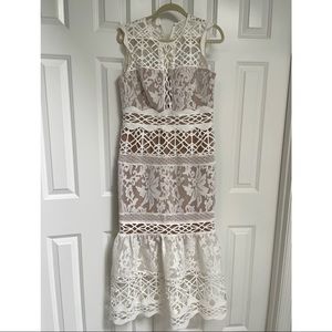 Monique Lhuillier white dress, size 12, only worn one time